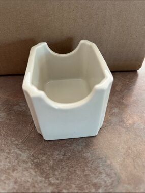 Ceramic Utensil Rest - White